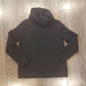 💕3/$30 Quilted Black Sweater